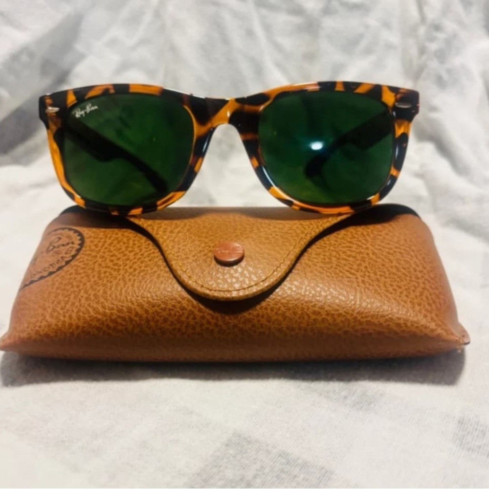 Ray-Ban Sunglasses, Ray Ban wayfarer Sunglasses tortoise shell